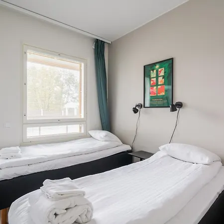 Hiisi Homes Kirkkonummi Salmipolku Lägenhet *